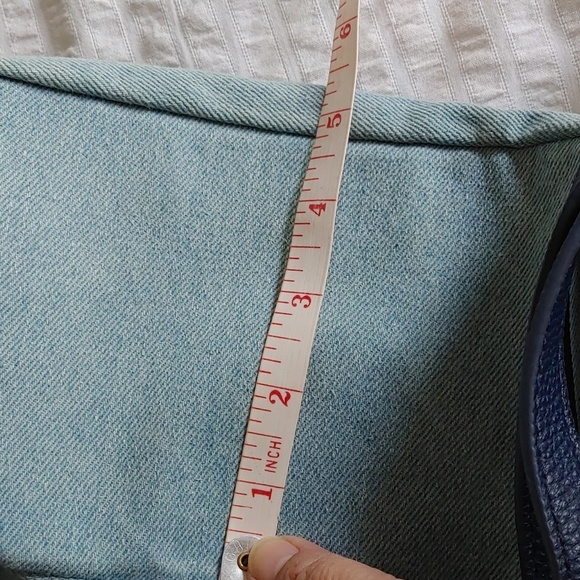 🍁G BY GUESS FUN EMBROIDERED DENIM BACKPACK - Picture 11 of 12